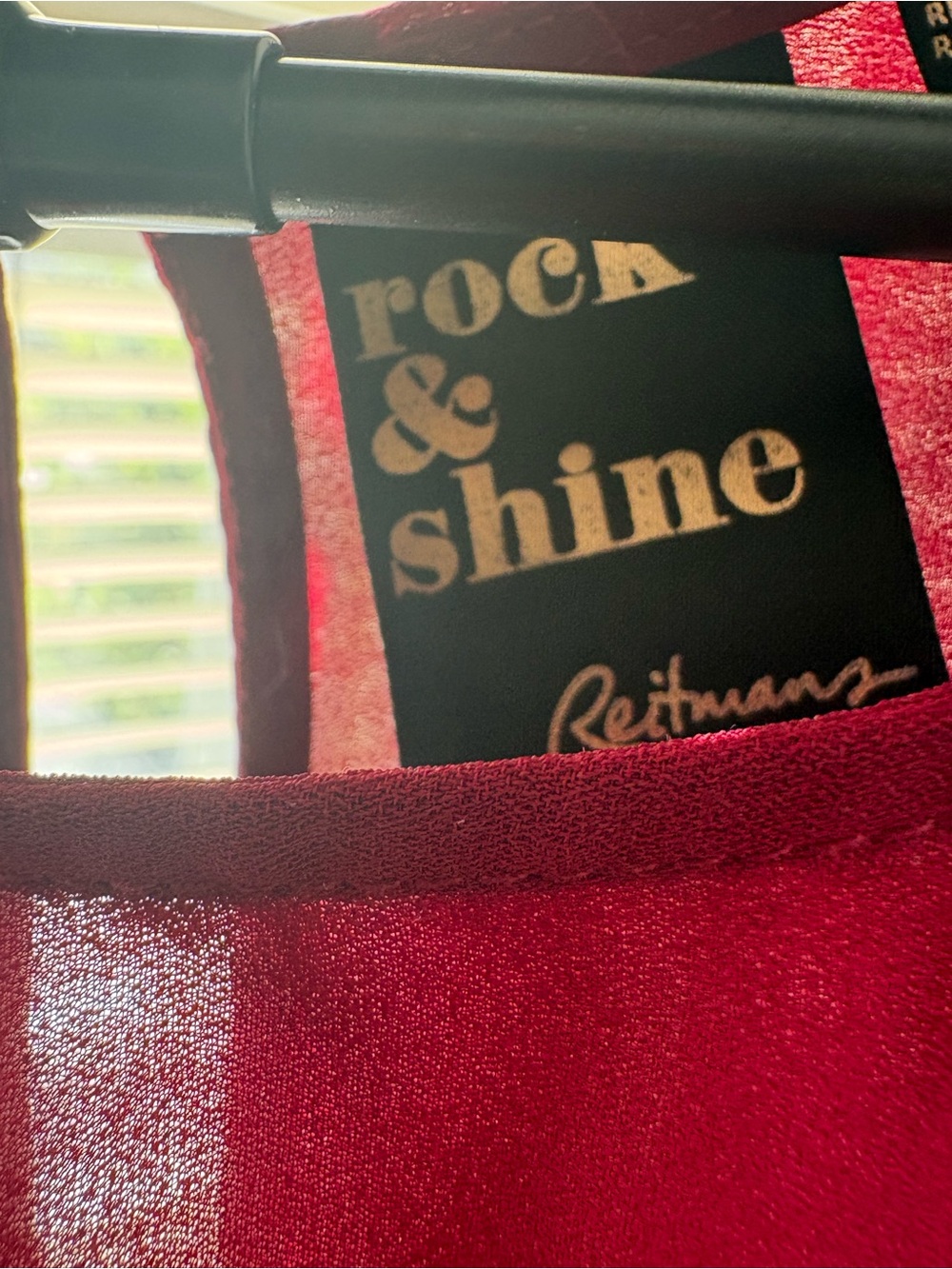 Reitmans Burgundy Sleeveless V-Neck Blouse